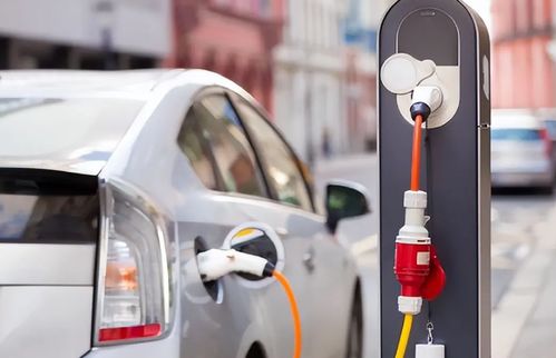 燃油車機會來了？充電樁電費暴漲78%，油電同價下還有必要買電車嗎？